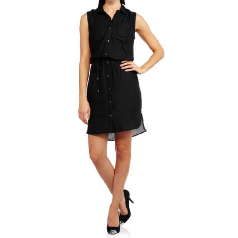 Woman’s Black Sleeveless Shirtdress